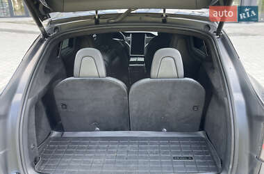Внедорожник / Кроссовер Tesla Model X 2019 в 