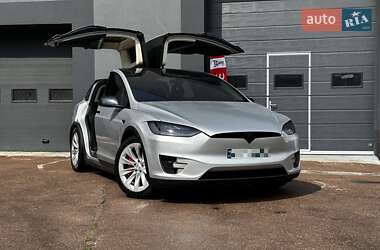 Внедорожник / Кроссовер Tesla Model X 2016 в Киеве