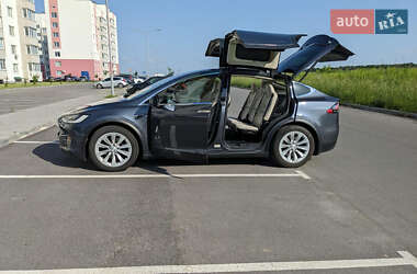 Позашляховик / Кросовер Tesla Model X 2018 в 