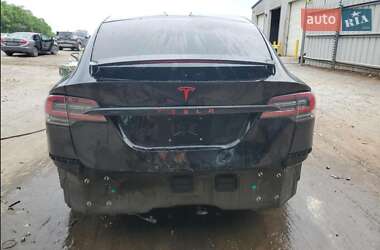 Внедорожник / Кроссовер Tesla Model X 2017 в 