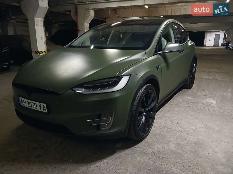 Tesla Model X 2018