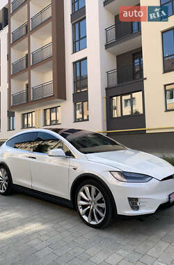 Внедорожник / Кроссовер Tesla Model X 2015 в 