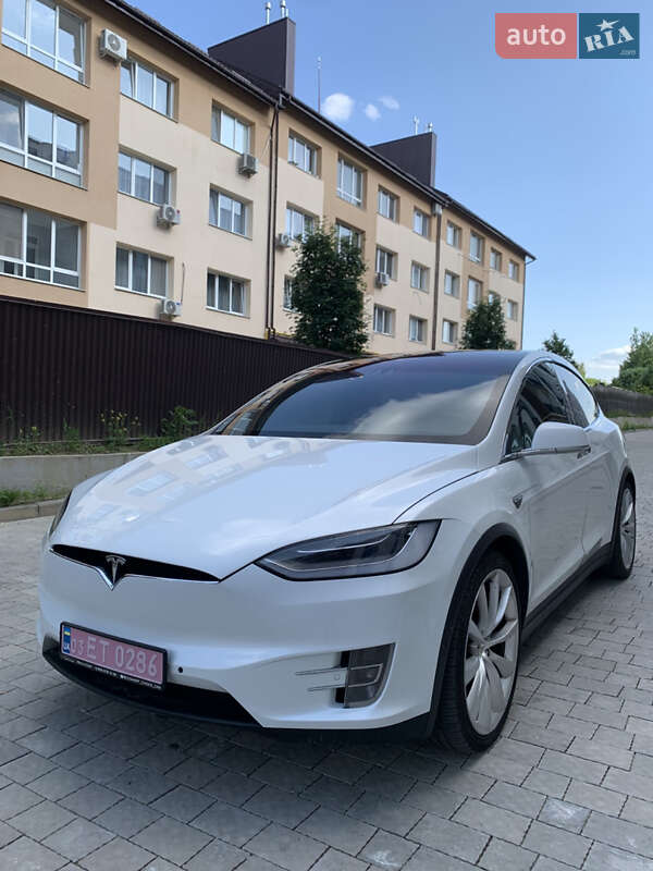 Внедорожник / Кроссовер Tesla Model X 2015 в Львове