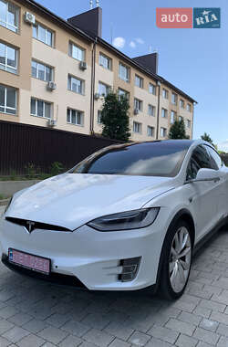 Внедорожник / Кроссовер Tesla Model X 2015 в 