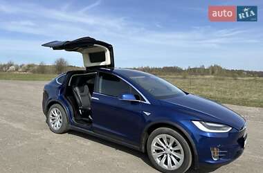 Позашляховик / Кросовер Tesla Model X 2016 в 
