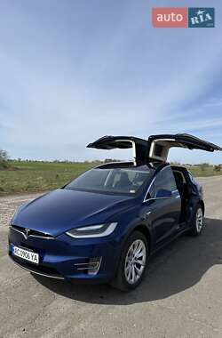 Позашляховик / Кросовер Tesla Model X 2016 в 
