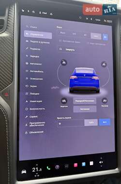 Позашляховик / Кросовер Tesla Model X 2019 в 