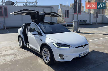 Внедорожник / Кроссовер Tesla Model X 2019 в Киеве