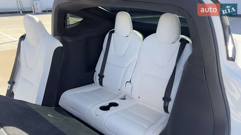 Позашляховик / Кросовер Tesla Model X 2019 в Києві