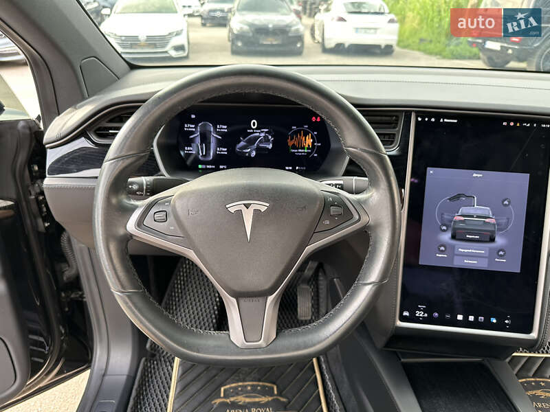 Позашляховик / Кросовер Tesla Model X 2018 в Харкові