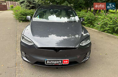 Внедорожник / Кроссовер Tesla Model X 2018 в 