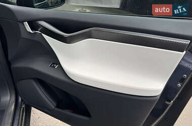 Внедорожник / Кроссовер Tesla Model X 2018 в 
