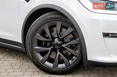 Внедорожник / Кроссовер Tesla Model X 2023 в 