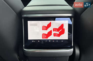 Позашляховик / Кросовер Tesla Model X 2022 в 