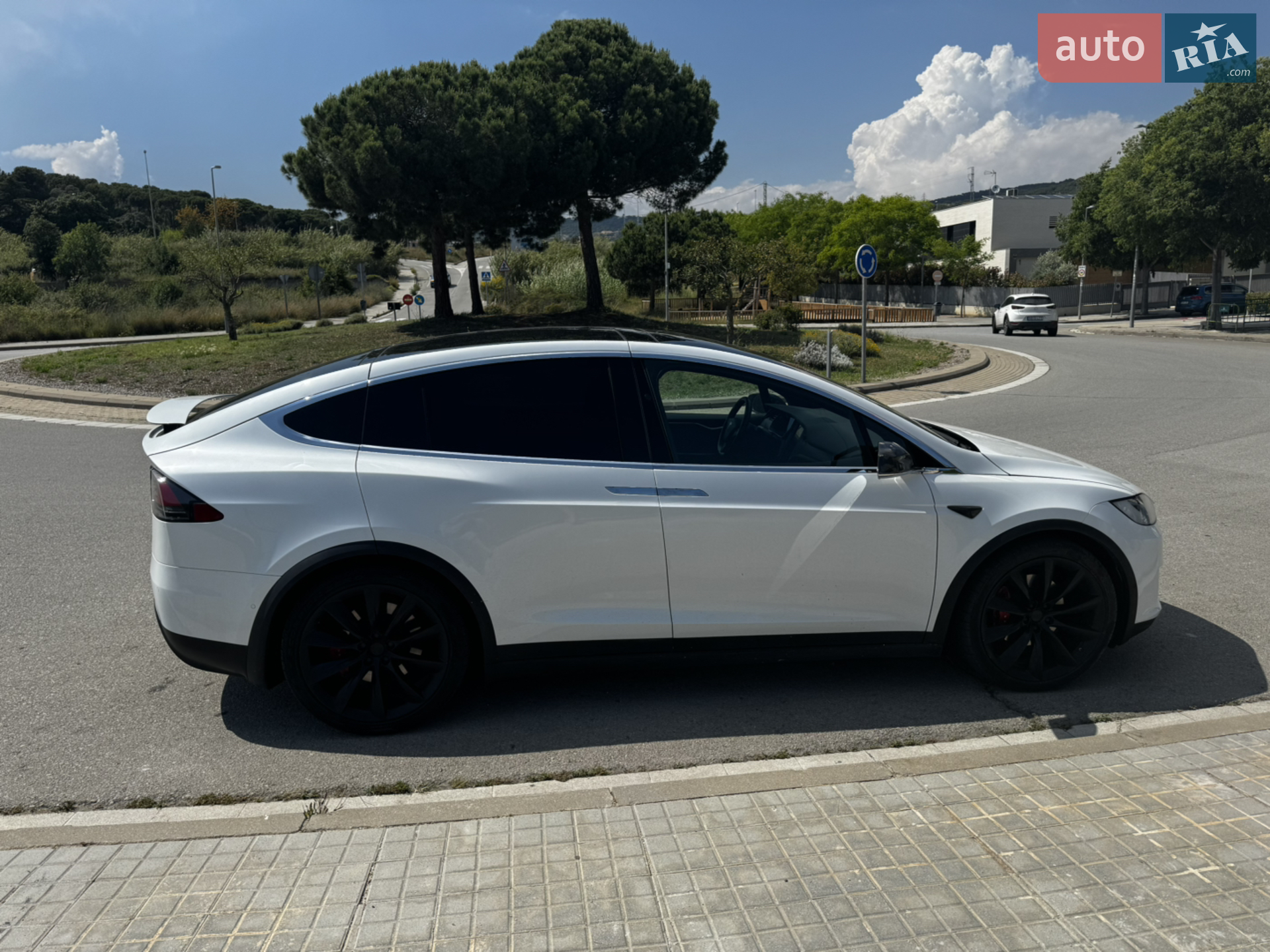 2020 Tesla Model X - мініатюра 3