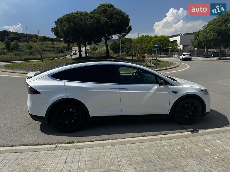 Позашляховик / Кросовер Tesla Model X 2020 в Києві
