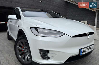 Внедорожник / Кроссовер Tesla Model X 2019 в 