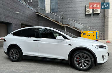 Внедорожник / Кроссовер Tesla Model X 2019 в 