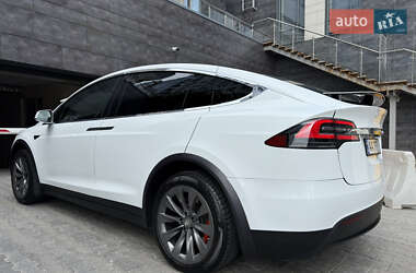Внедорожник / Кроссовер Tesla Model X 2019 в 