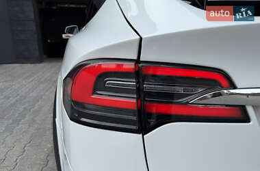 Внедорожник / Кроссовер Tesla Model X 2019 в 