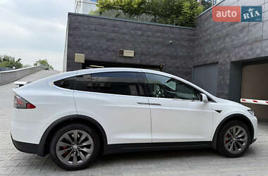 Внедорожник / Кроссовер Tesla Model X 2019 в 