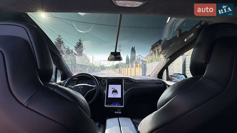 Позашляховик / Кросовер Tesla Model X 2017 в Львові фото 6 Позашляховик / Кросовер Tesla Model X 2017 в Львові