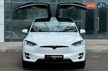 Позашляховик / Кросовер Tesla Model X 2020 в 