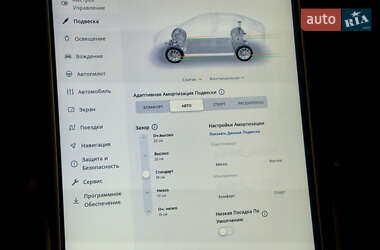 Позашляховик / Кросовер Tesla Model X 2020 в 