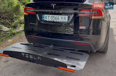 Позашляховик / Кросовер Tesla Model X 2019 в 