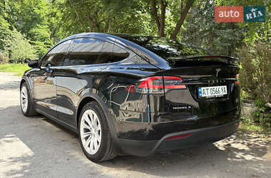 Позашляховик / Кросовер Tesla Model X 2019 в 