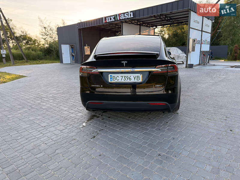 Внедорожник / Кроссовер Tesla Model X 2018 в Дрогобыче