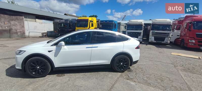 Позашляховик / Кросовер Tesla Model X 2018 в Черкасах