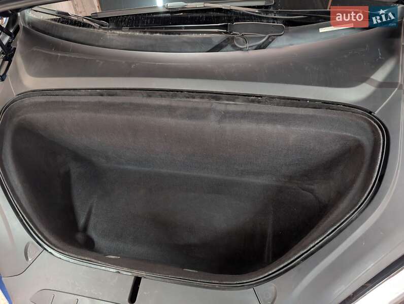 Внедорожник / Кроссовер Tesla Model X 2017 в Полтаве