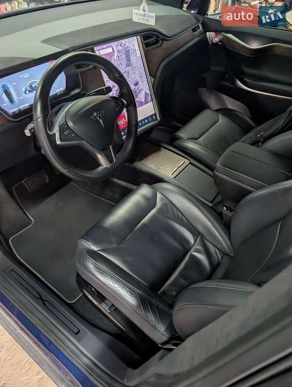 Внедорожник / Кроссовер Tesla Model X 2017 в Полтаве