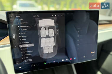 Позашляховик / Кросовер Tesla Model X 2022 в 