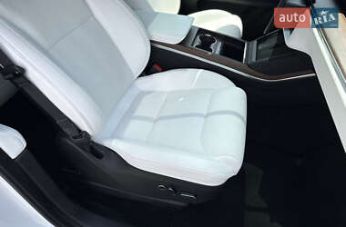 Позашляховик / Кросовер Tesla Model X 2022 в 