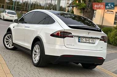 Внедорожник / Кроссовер Tesla Model X 2018 в 