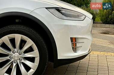 Внедорожник / Кроссовер Tesla Model X 2018 в 