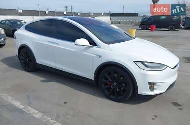 Внедорожник / Кроссовер Tesla Model X 2016 в Черновцах