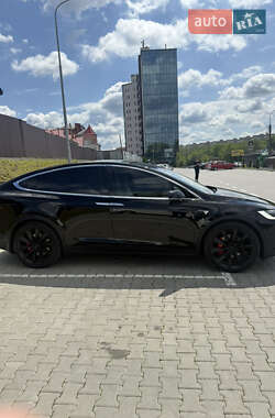 Внедорожник / Кроссовер Tesla Model X 2019 в 