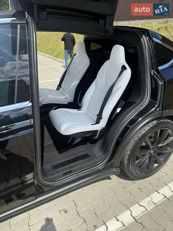 Внедорожник / Кроссовер Tesla Model X 2019 в Тернополе