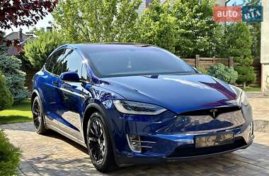 Позашляховик / Кросовер Tesla Model X 2016 в 
