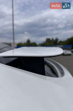 Внедорожник / Кроссовер Tesla Model X 2017 в 