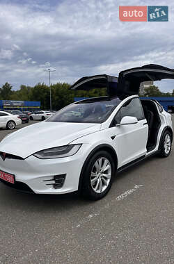 Внедорожник / Кроссовер Tesla Model X 2017 в 