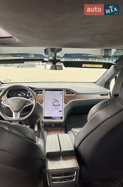 Внедорожник / Кроссовер Tesla Model X 2017 в 