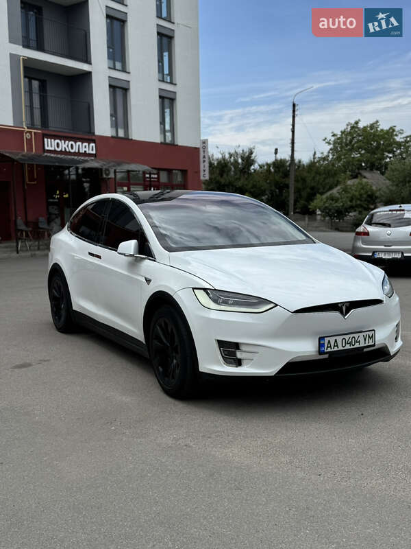 Внедорожник / Кроссовер Tesla Model X 2018 в Киеве