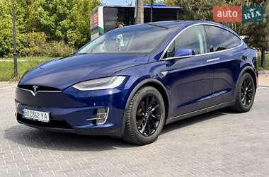 Внедорожник / Кроссовер Tesla Model X 2016 в 