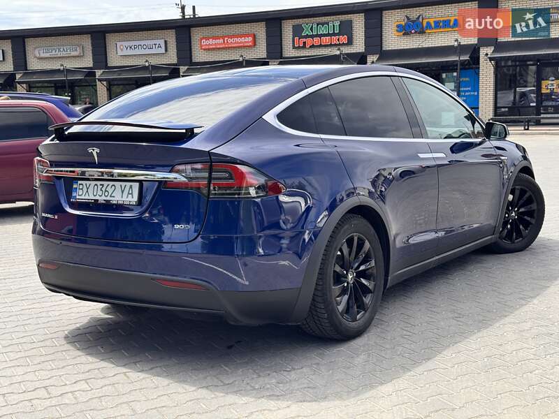 Позашляховик / Кросовер Tesla Model X 2016 в Хмельницькому