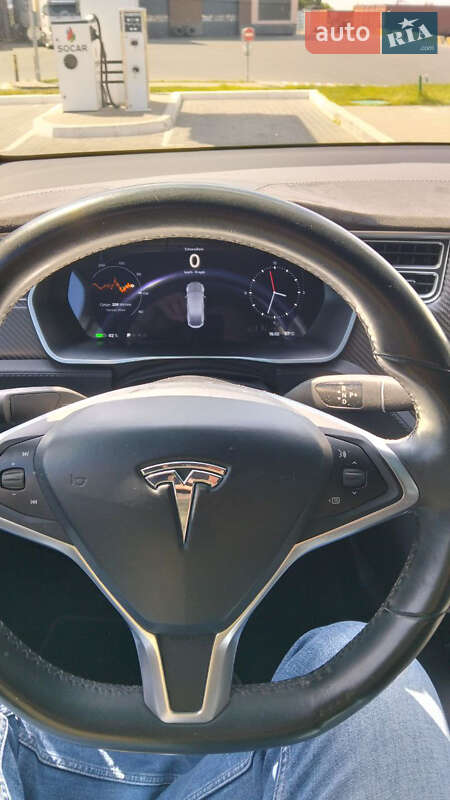 Позашляховик / Кросовер Tesla Model X 2017 в Одесі
