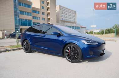 Позашляховик / Кросовер Tesla Model X 2019 в 